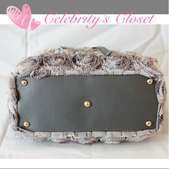 ♥️SOLD♥️✨HP✨RARE VALENTINO Limited Edition Rosier Lavender Pearls Shoulder Bag - Picture 5 of 16